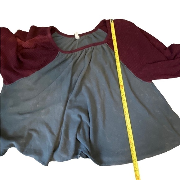 𝅺FREE People Size Small Thermal Top. 3/4 Balloon Sleeves. Raw Edges - Picture 6 of 8